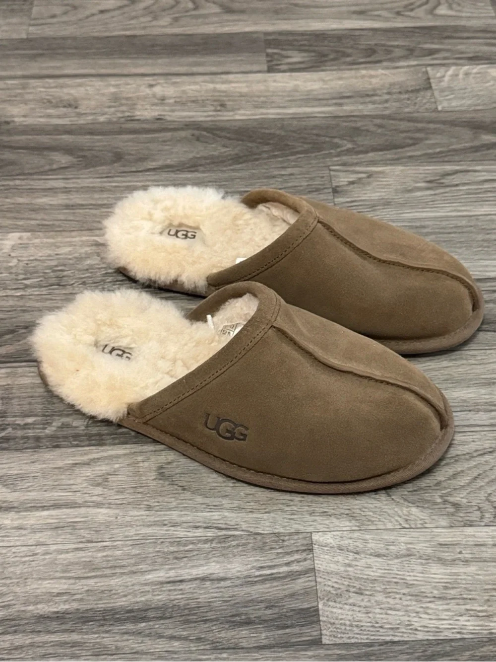 UGG Men's Chestnut Brown Suede Shearling Slide